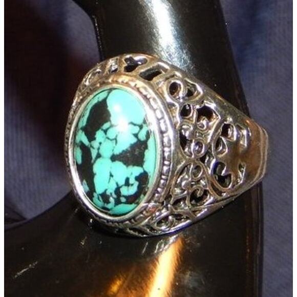 Size 11 Faux Turquoise Ring - Picture 2 of 4